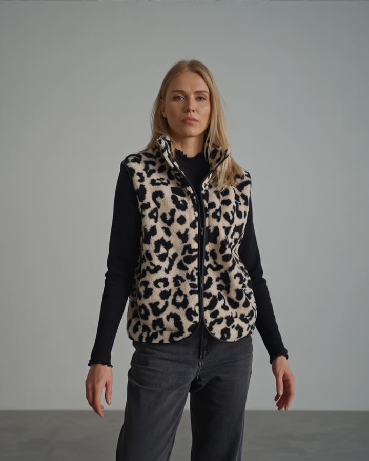 Astrid | Leopard strikket vest
